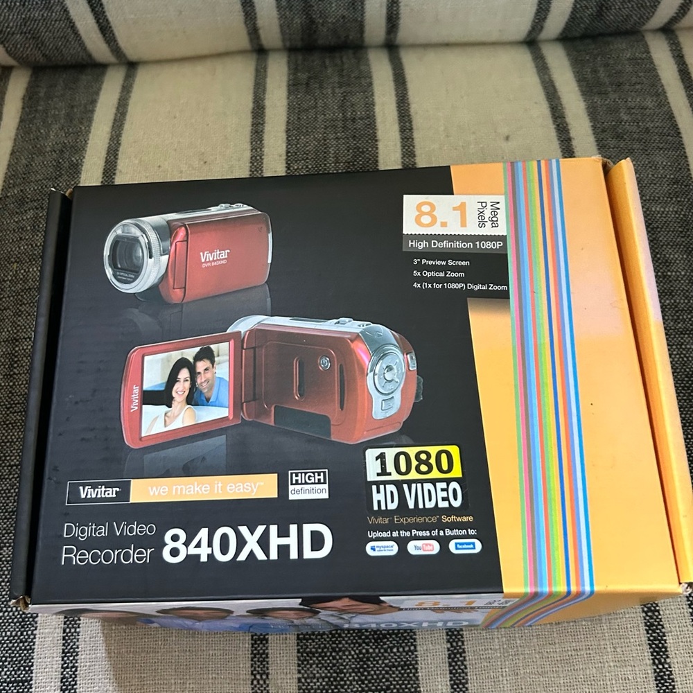 Vivitar 840XHD Red Digital Video Recorder **NIB**